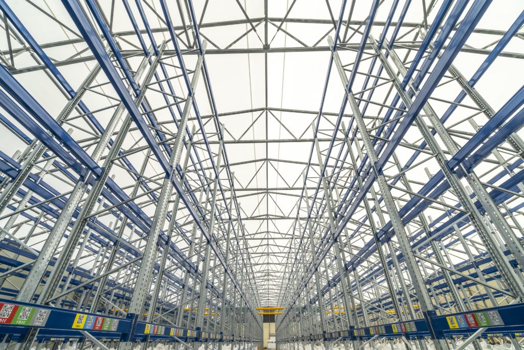 Finest-Hall Factory OÜ toodetud ja paigaldatud PVC hall mõõtudega 30x88m, kõrgusega 6,5m Stark Locistics AS-le.