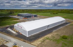 Finest-Hall Factory OÜ toodetud ja paigaldatud PVC hall mõõtudega 40x124m, kõrgus 7 m Waiper Invest OÜ-le.