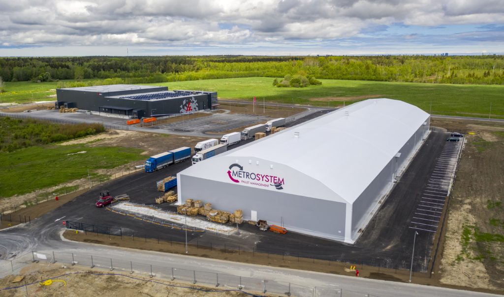 Finest-Hall Factory OÜ toodetud ja paigaldatud PVC hall mõõtudega 40x124m, kõrgus 7 m Waiper Invest OÜ-le.