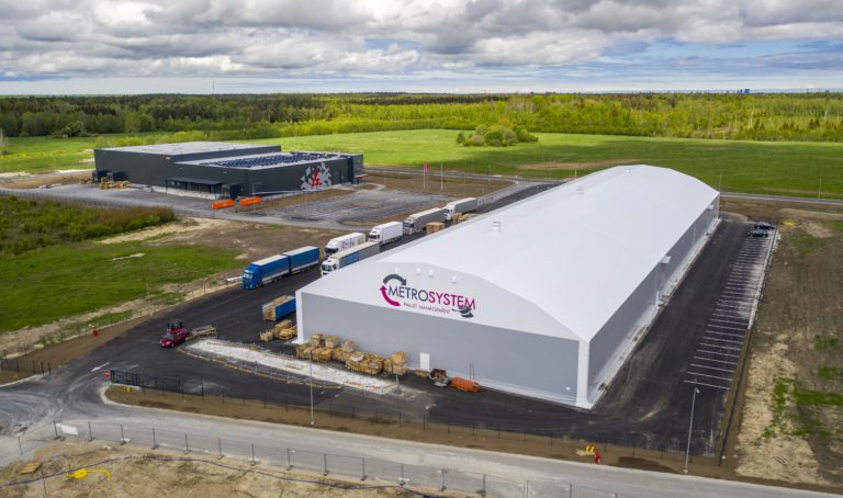Finest-Hall Factory OÜ toodetud ja paigaldatud PVC hall mõõtudega 40x124m, kõrgus 7 m Waiper Invest OÜ-le.