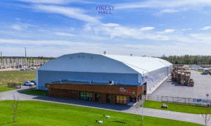 Finest-Hall Factory OÜ toodetud ja paigaldatud PVC hall mõõtudega 40x124m, kõrgus 7 m Waiper Invest OÜ-le.