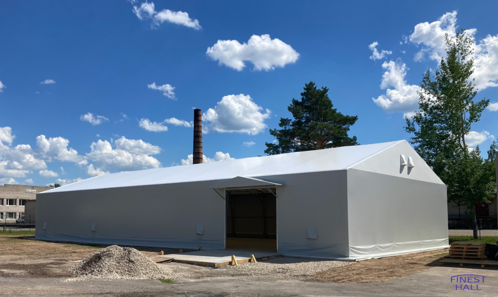 Finest-Hall Factory OÜ toodetud ja paigaldatud PVC hall mõõtudega 15x32m, kõrgusega 4,2 meetrit Valio Eesti OÜ-le.