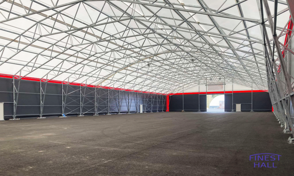 Finest-Hall Factory OÜ toodetud ja paigaldatud PVC hall mõõtudega 30x72m, kõrgusega 5,6 meetrit Länsi-Suomen Verkkopalvelut Oy-le.