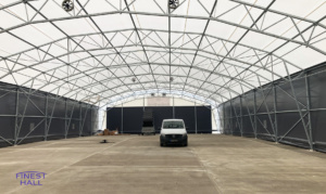 Finest-Hall Factory OÜ toodetud ja paigaldatud PVC hall mõõtudega 20x50m, kõrgusega 4,6 meetrit Amberbirch SIA-le.